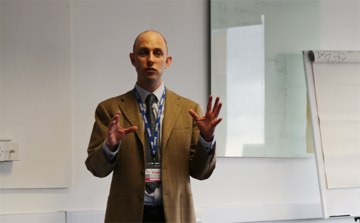 3伦敦帝国色情小說学院Simon A Mathias 博士讲解专题讲座.jpg